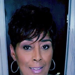 Meet your Posher, Yvette